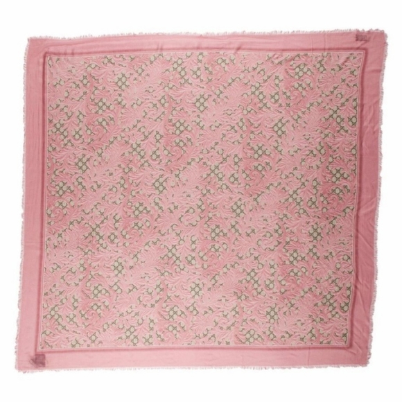 (NWT) Gucci scarf/wrap in size 55"ร55" - Picture 7 of 9